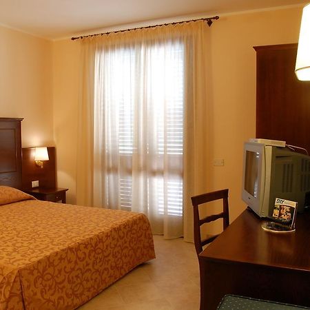 Hotel Villa Mokarta Salemi الغرفة الصورة