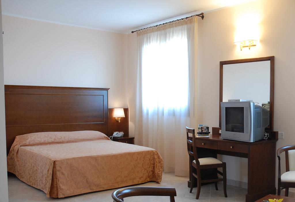 Hotel Villa Mokarta Salemi الغرفة الصورة